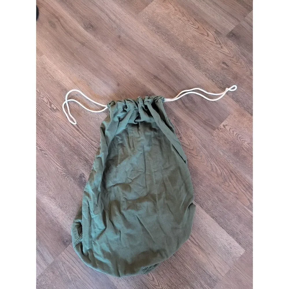 US Army Vietnam Era Drawstring Barrack Bag Vintage Military OG 107 Olive Laundry